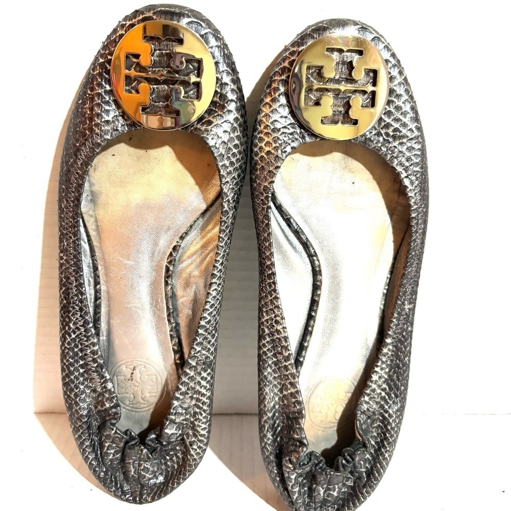 Tory Burch size 7.5 leather animal print ballet flats round flats round toes